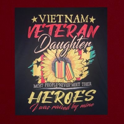 PROUD ASS daughter of a U.S. NAVY⚓️COMBAT VIETNAM VETERAN‼️GOD BLESS our VETERANS, TROOPS & LEO’S‼️AMERICA FIRST or🖕🏻off #Dilley300 #Trump2024 🇺🇸🦅🇺🇸