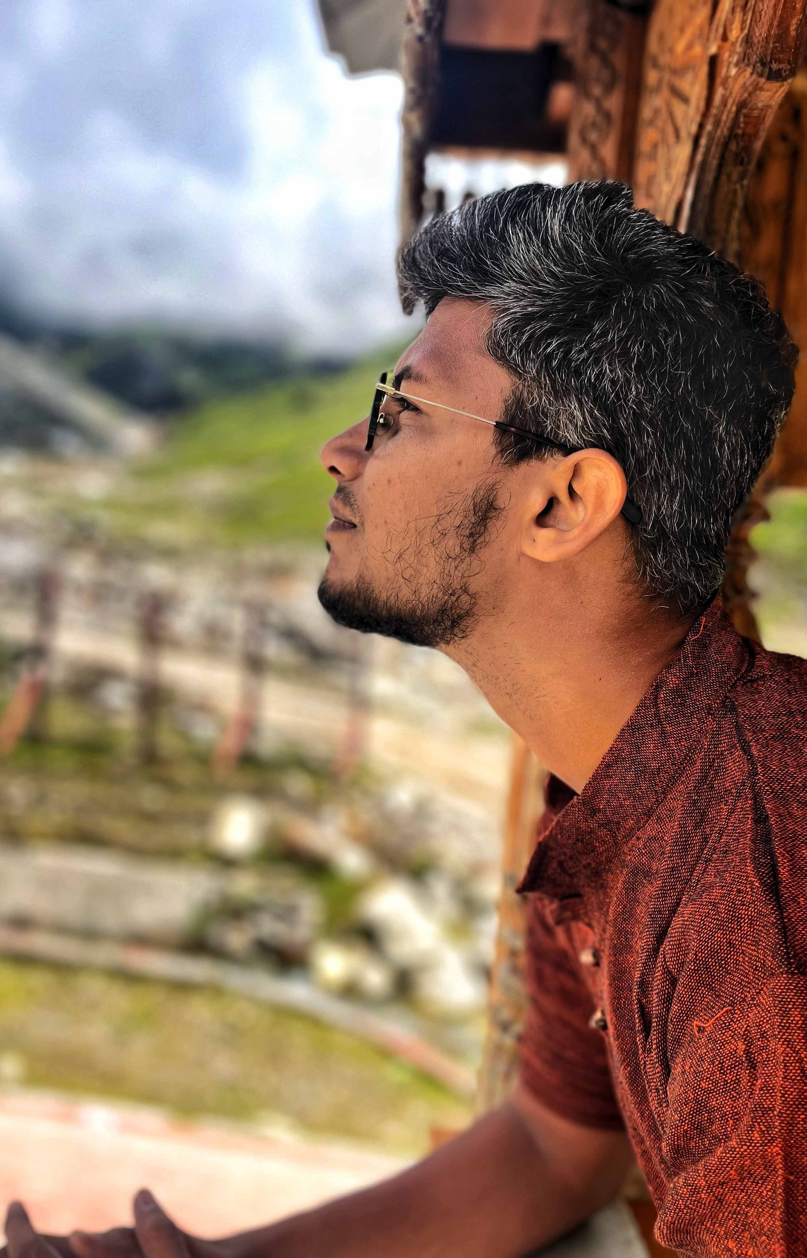 Manchester United Fan,
Dreamer,
ENTREPRENEUR,
Uncommonly Common Man.
Twits related to Football and politics are preferable.
All are personally modified.