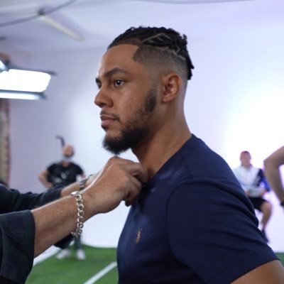 Host/Creator @FIFAcom ⚽ || @RalphLauren Ambassador 🏇🏼 || https://t.co/3HDFznWt1B 📸 || kingamenyah@gmail.com 📩 ||♥️ @Arsenal