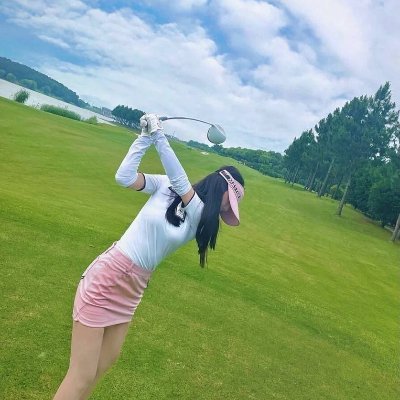 Oriana_41020's profile picture. Like sport. 🤽🏻‍♀️⛹🏻‍♀️
Love your family and yourself. 🙆🏻‍♀️
Fun. 👼🏻
