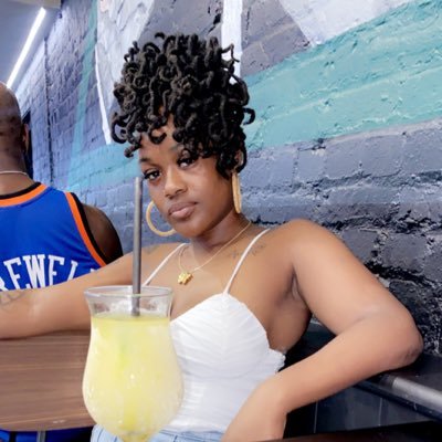 tee0728_'s profile picture. 