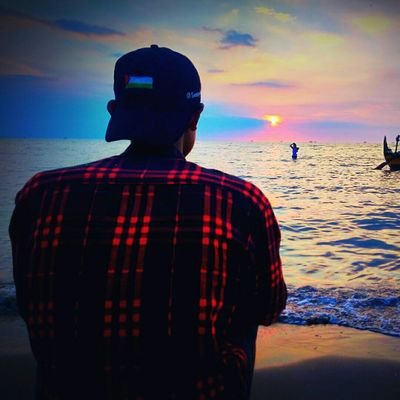 H8urh's profile picture. 