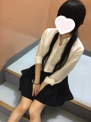 9w3zlw6pxs's profile picture. 嫉妬と独占欲🙋パイズリの練習させてくれる人 🧡#美男美女と繋がりたい