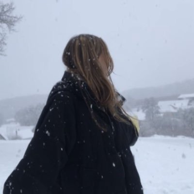 livrhcp's profile picture. #BULLSNATION: im just obsessed with friends and greys