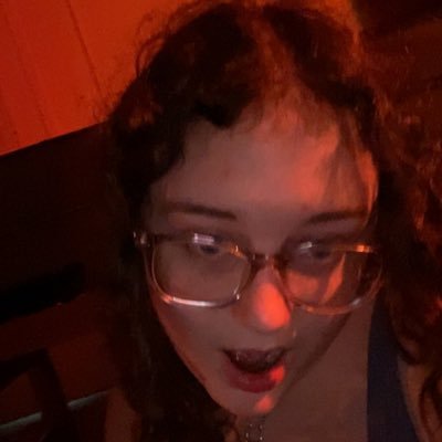 21 - she/her - ur average theatre kid - FREE PALESTINE, CONGO, SUDAN - BLM - LGBTQIA+ rights!!! - pro-choice - agnostic♡