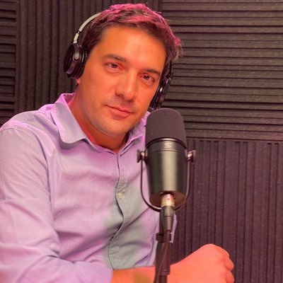 Periodista y consultor en negocios digitales. Director de https://t.co/KoxNwkfgej. Papá de Mateo y Clara, compañero de una artista y profe en la UCA