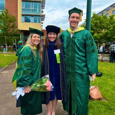 Gut Science @ U of Oregon since 2015! Former lab home to: 1 Pharmacist, 4 Med Students, 1 Senior Scientist, 2 Lab technicians, 3 Ph.D. Students & 1 Postdoc!