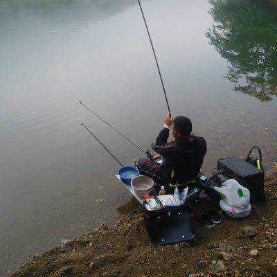 なかなか上達しませんがへら鮒釣りを楽しんでます 釣りバカです