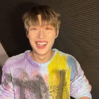 danielaatiny1's profile picture. 