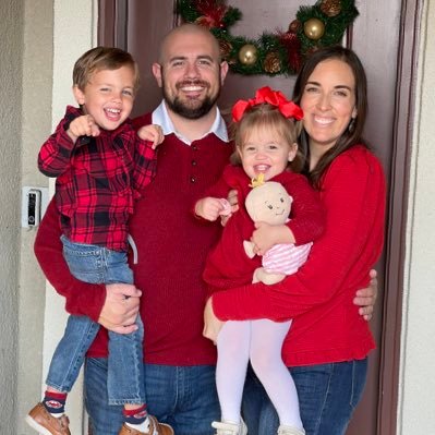 MrsSantaland's profile picture. teacher