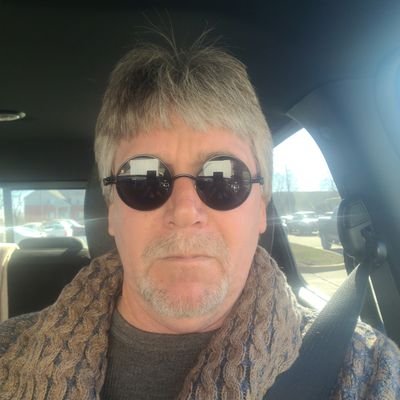 richardpetty24's profile picture. 