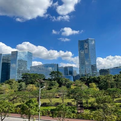 QuantumTranspo7's profile picture. 