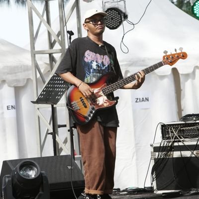 RanduPalasara's profile picture. Bismillahhirohmannirrohhim Universe_soul_life PSK(Pekerja Seni Komersial) coffee junkie