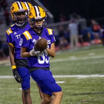 C/O 25’🎓| WR | GPA~2.8 | Thibodaux High School,LA | HT : 5’9 WT 147 | Email: vegaryan_11@yahoo.com 985-316-6904