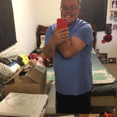 TommyPe34084843's profile picture. 