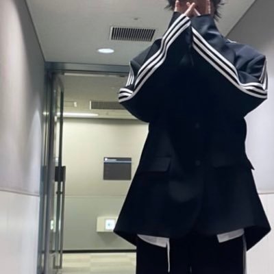 hrn__aaa's profile picture. 