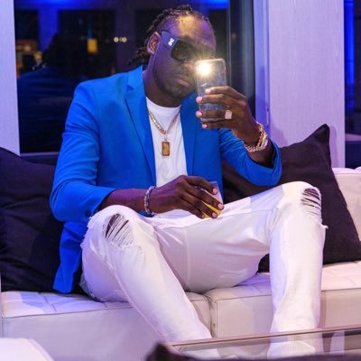 ARTIST,SONGWRITER,PERFORMER,CEO OF REGGAE POP RECORDS LABEL #ENTREPRENEUR #GODBLESSCHILD
