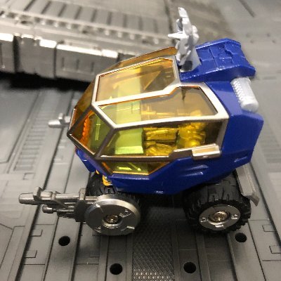 SenbeiTaiin's profile picture. ダイアクロン沼にアッセンブルボーグのパーツを持って入ったら、勢いよく沈んでしまったでござるの巻