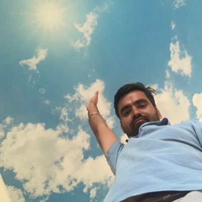 jghewar's profile picture. be happy