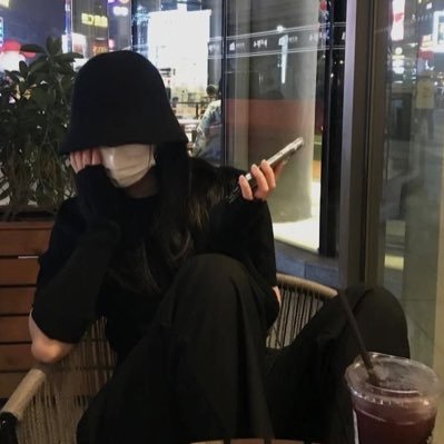 RzanAsag's profile picture. 