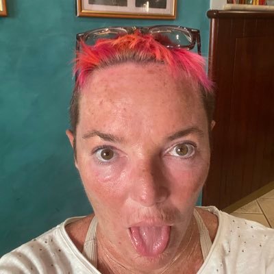 SusieGScrimshaw's profile picture. 