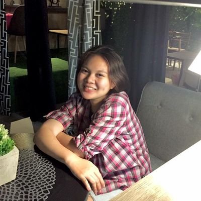 CorosMaribeth's profile picture. interested huh?