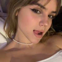 iris *̣̥☆·͙̥‧· ❅ (@irissesteban) 's Twitter Profile