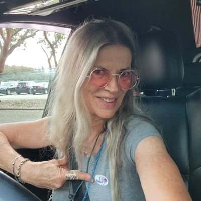 I'm here to help mankind. UNAPOLOGETICALLY AN AMERICAN PATRIOT! ♥️🇺🇸 All for free speech and eyes wide open.
Loyally married, UNavailable for DM.