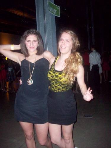 jewlyia's profile picture. hakuna matata