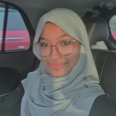 deaneeya's profile picture. u need to be strong fr urself 🌅