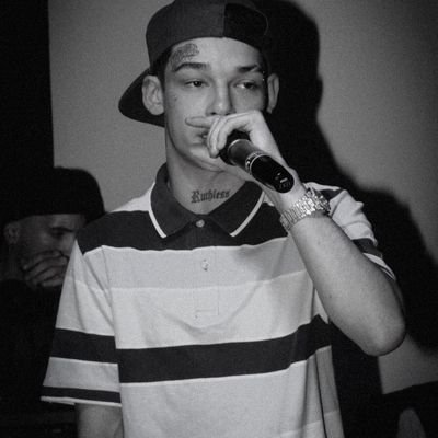 BloodyDrako04's profile picture. 