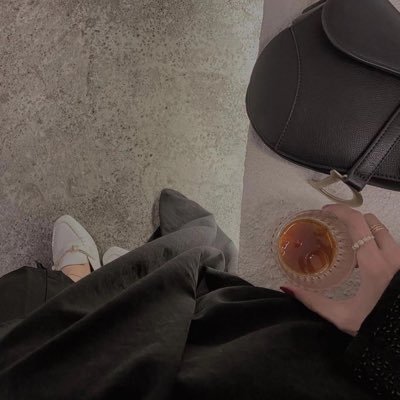 معلمه مغتربه