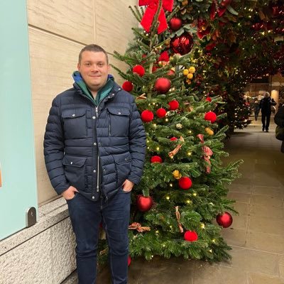 30, Season Traveller, Avgeek,Petrol Head and all round nice guy. Work in Higher Education