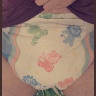 22 and from France and I’m an ABDL who wears diapers 24/7