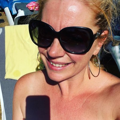 nuttynikdee's profile picture. We rise by lifting others 🌼