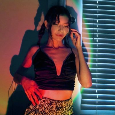 𝒔𝒘𝒆𝒆𝒕 & 𝒔𝒑𝒊𝒄𝒚 ☀︎︎𝒂𝒓𝒊𝒆𝒔 ☀︎︎ I play too much 🧚♀️🍄🌿🌜🤍 777