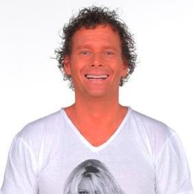 Ton en Gerard Koopmans vormen de zeer succevolle feestact de Gebroeders KO ( Kootjes / KO & KO ) . Bio op http://t.co/0QFgzHMsDd