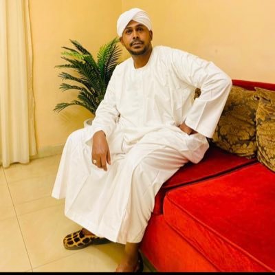 Pharmacist 📊💵⏳A man can make money but, money can't make a man💪🏽don't give up           🕋📿 (ولا تمش في الأرض مرحا إنك لن تخرق الأرض ولن تبلغ الجبال طولا)