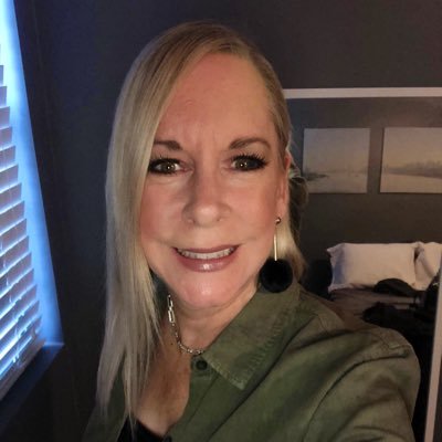 California Speech Language Pathologist for 27 years. Always learning and striving to do better in this world. Beautycounter consultant and clean beauty advocate