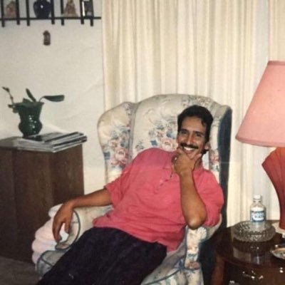 ny_9n's profile picture. الهوى له يذل القلب لو هو شجاع