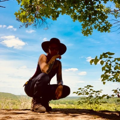 Not entertaining or influencing | Think for yer damn self | Spiritual activism | Engaged Buddhist | Media Witch | Nature Witch | Professional Catalyst 🏔🌬🔥🌊