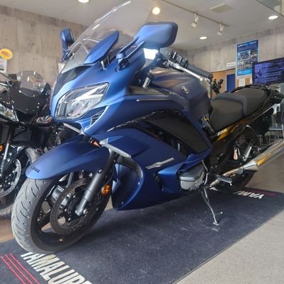 CB400→ドラッグスター400→vmax1200→fjr1300a
まだまだ運転下手クソなダメダメライダーですがよろしく(￣▽￣)