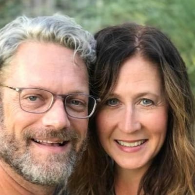 Conservative MAGA, love farm life, love my country, mom and wife.