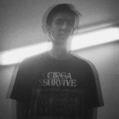 azrvlaziz's profile picture. 