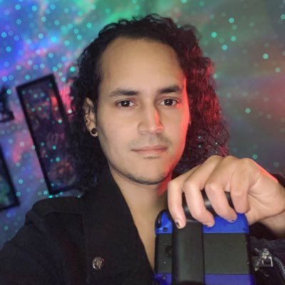 Hey you! I’m a variety streamer mostly focusing on RPG/HORROR/SHOOTERS 🐍 🇵🇷 PNGTuber when I’m depressed 🙃