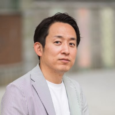 兵庫・大阪の宅建業×大家業の不動産会社社長/ 42歳 / 不動産投資/ 不動産賃貸業・買取再販・管理業/元バンドマンらしい/ 元リクルート / 飲み会は烏龍茶で酔う/ 1棟収益・区分等の物件情報や各種問い合わせは📩/仕入れ営業マン急募🙋♂️/オープンチャット900名参加中です!詳細固定ツイートへ。