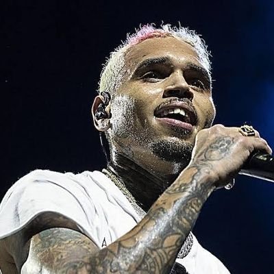 guy with zero tolerance, gently in nature😊😊 buh dangerous in acting💀💀...crazy,wild,free nd naughty 😈😈😈Chris brown #Teambreezy, Manchester United 🇰🇬