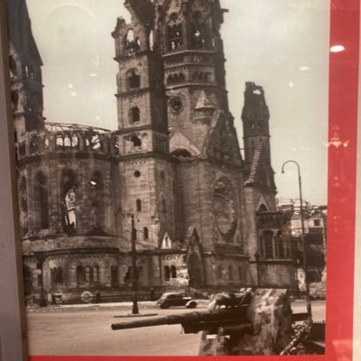 Ret færdig hed i Danmark og verden. og hobby er WW2 hoved emne er Weserübung modstand kampe og fallschrimjäger og Luftwaffe og E Rommel og tyske Ørkenkorps