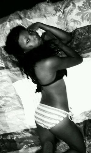 Well for yall who already know me no I'm a cool chick i love having fun n just being a clown I'm sexy ass hell ikno n fly ..cnt forget  dat lol