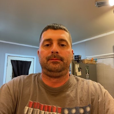 Hi am Francis 40 years of age new here and am looking for a serious relationship and if you are also interested just text me so that we can have a private chat